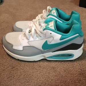 Nike Women's AirMax, size 9 in great condition!