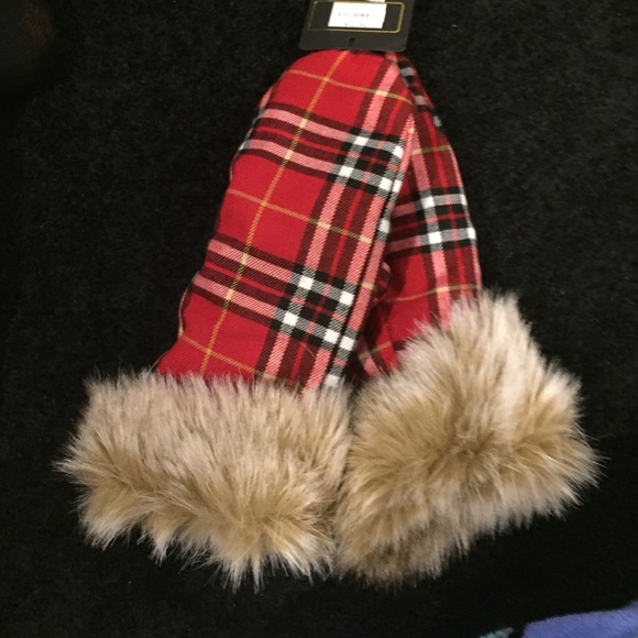Cozy Scottish tartan mittens
