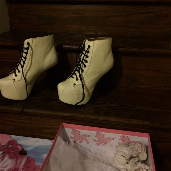 Limited Edition JC Glow in the Dark Lita