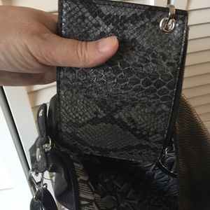 Black simple purse