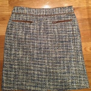 Great Plaid skirt for winter office wear