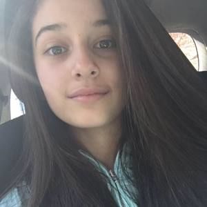 Meet your Posher, Gabriela