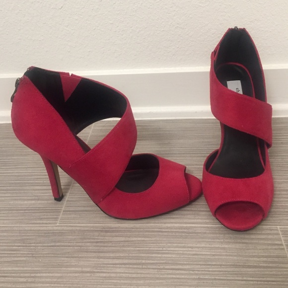 Pink Heels (never worn)