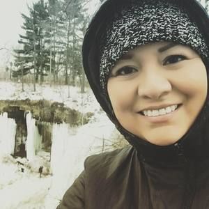 Meet your Posher, Lea