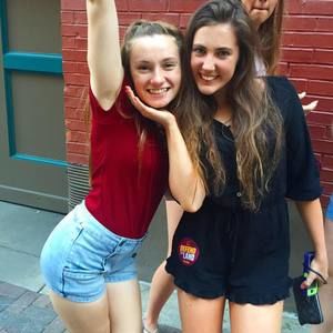 Meet your Posher, Natalie