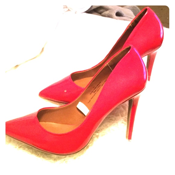 Pointed Toe Red Heels