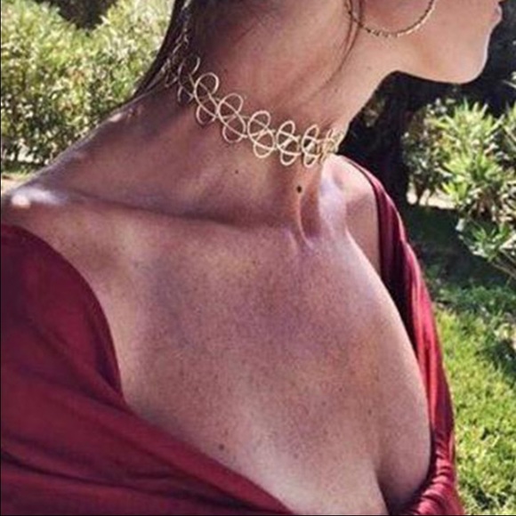 Gold braided metallic choker - Picture 2 of 5