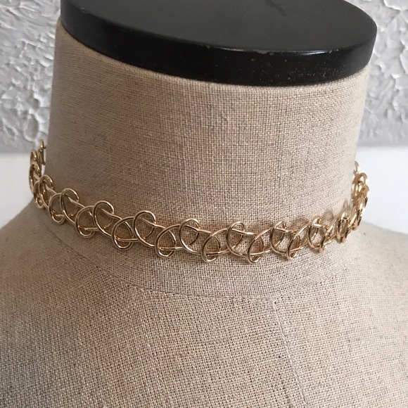 Gold braided metallic choker - Picture 5 of 5