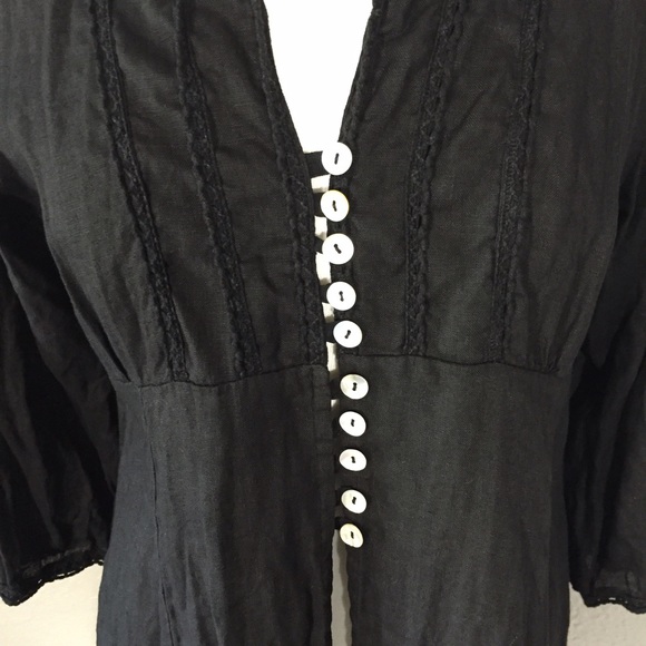4/$20 Romeo & Julia Black Long Top Size M - Picture 2 of 5