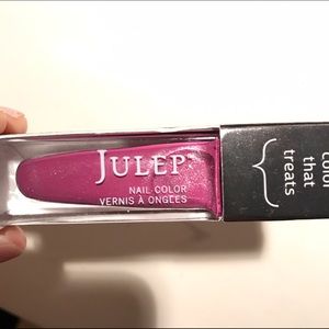 Julep Nail Polish in Lorraine, Magenta Pink