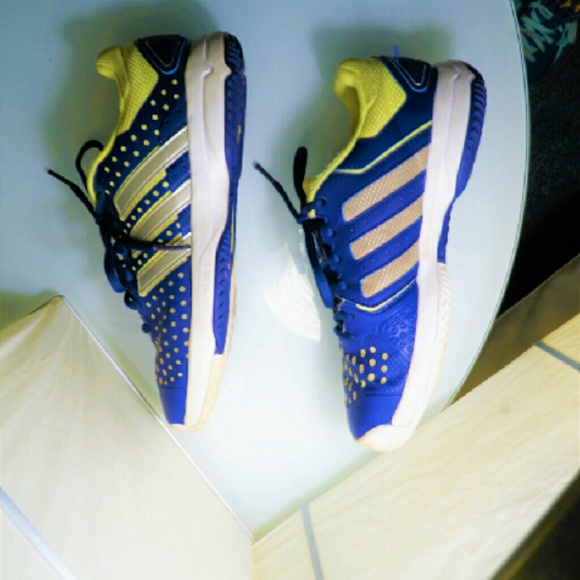Le adidas adiprene 6 noi dimensioni poshmark Le adidas adiprene 6 noi dimensioni poshmark