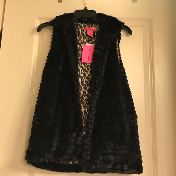 Betsey Johnson faux fur vest size small