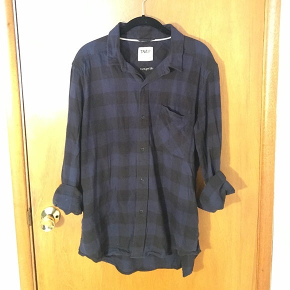 Aritzia Tops - ✨REDUCED✨Aritzia Oversized Flannel