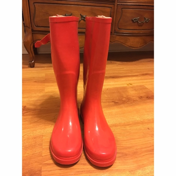 Rain boots