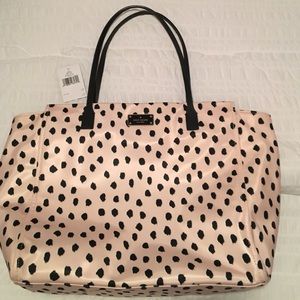 Huge discount- this weekend only! Kate spade tote