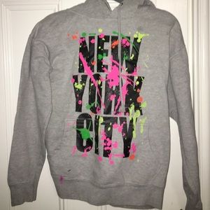 New York City Sweatshirt. Size L.