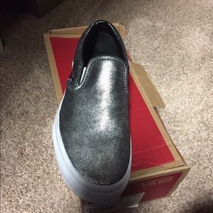Slip on metallic silver vans