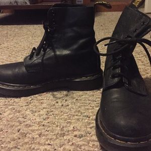 Doc Martens Authentic Leather Boots