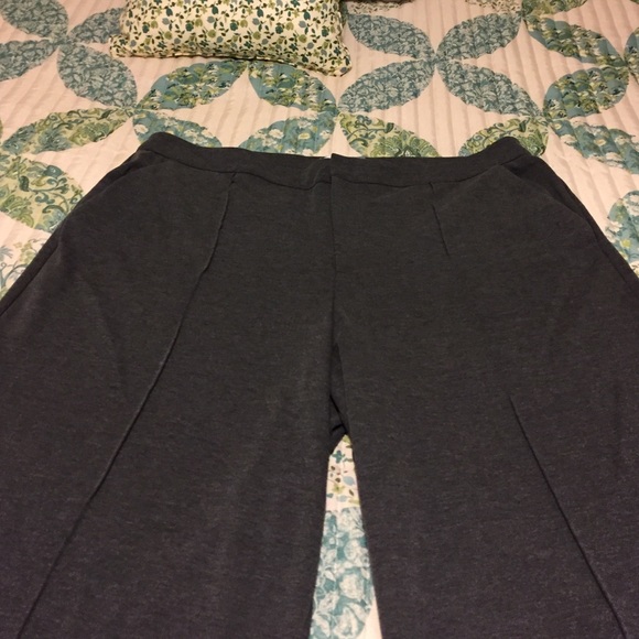 Dress capris