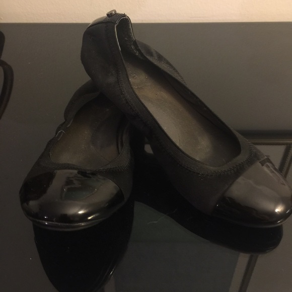 Calvin Klein black ballet flats