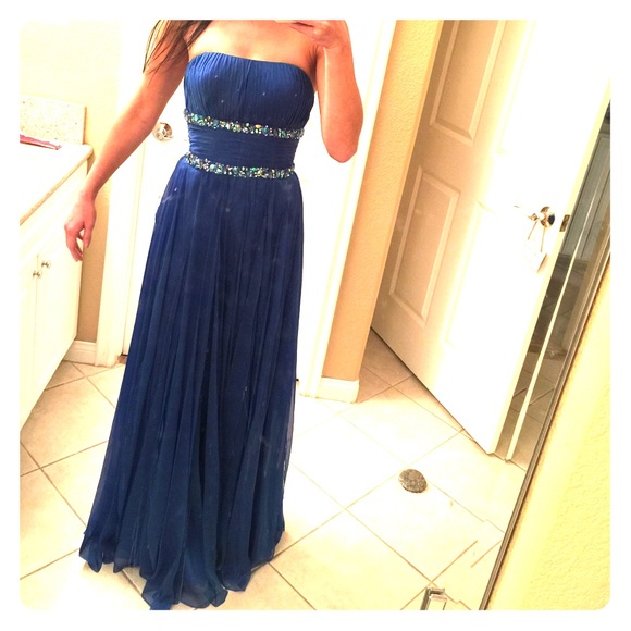 Blue strapless dress