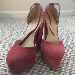 Fuchsia platform Mary Jane heels
