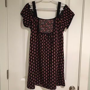 NWOT Off The Shoulder Tunic