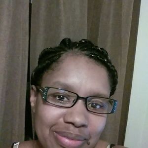 Meet your Posher, Mia