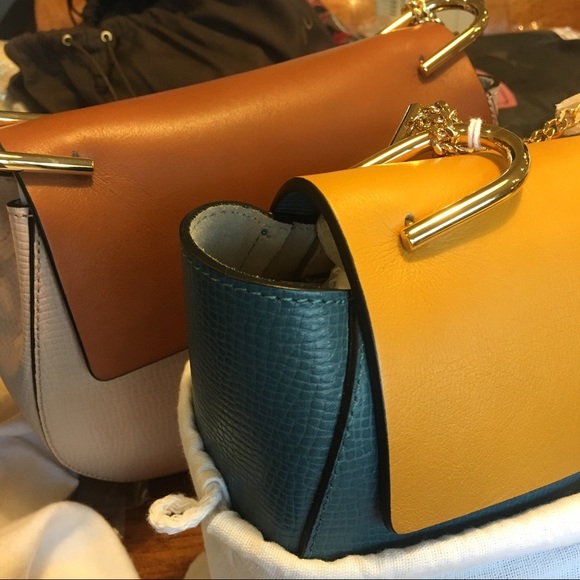 Chloe "Drew" Medium Two Tone Leather Shoulder Bag - Picture 2 of 2