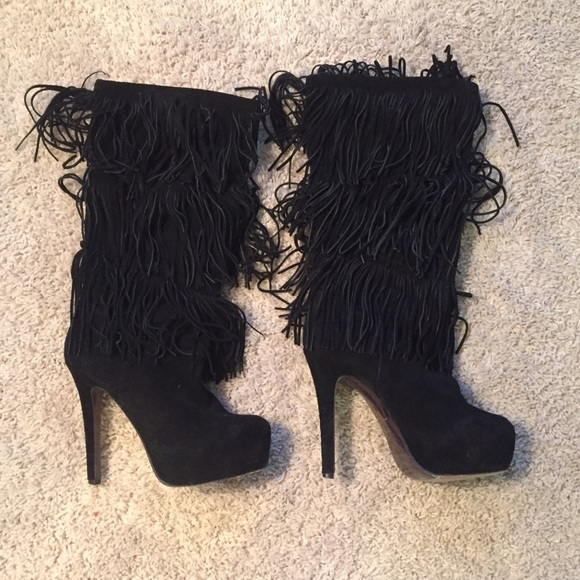 Fringe boots