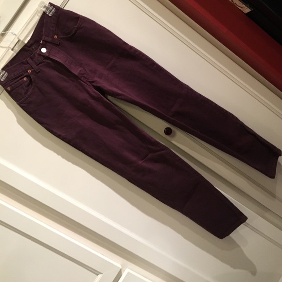 Levi 501 button fly jeans, size 7