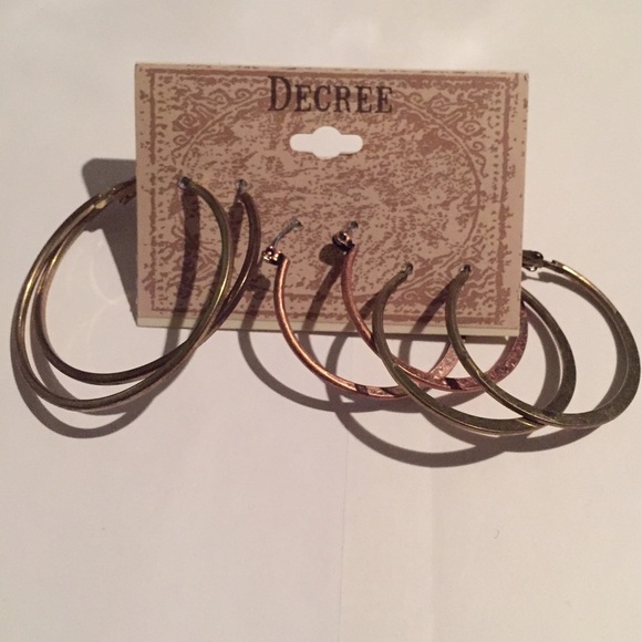 Decree Fashion set of 3 Hoops Earrings gold tones.