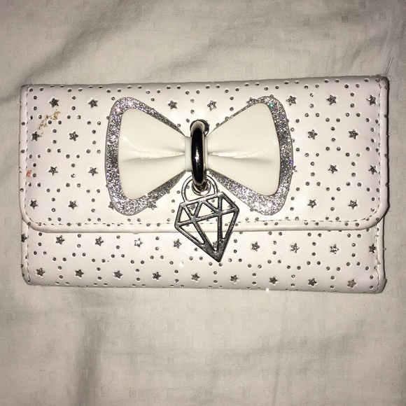 White Sparkly Wallet