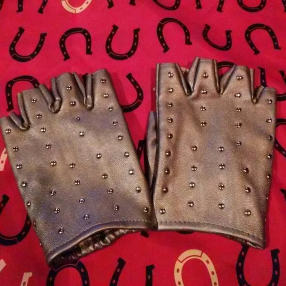 Silver studded fingerless gloves