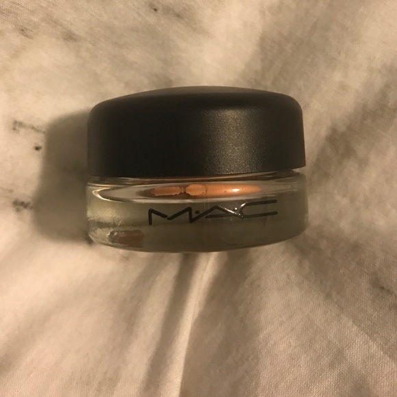 MAC Paintpot