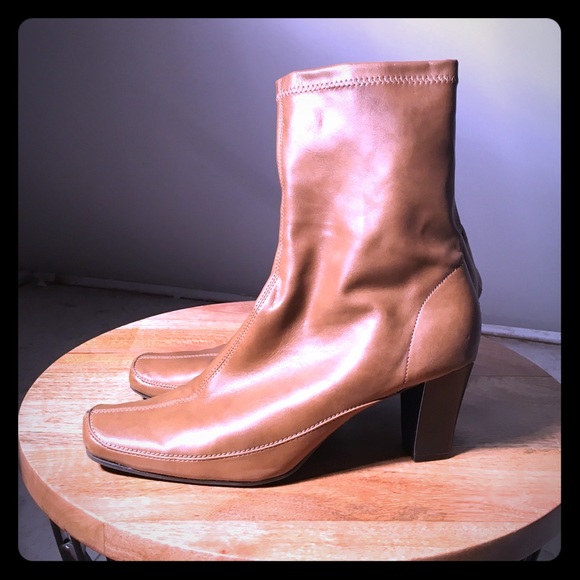 Tan Aerosole Booties