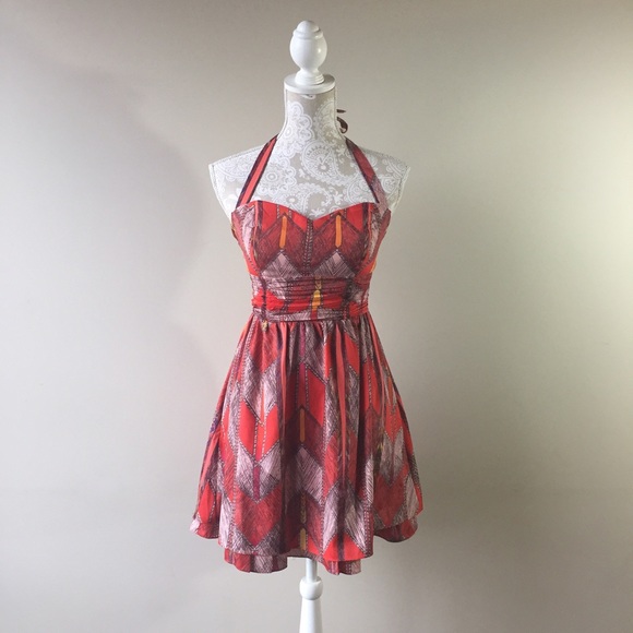 Guess Dresses & Skirts - GUESS printed halter dress