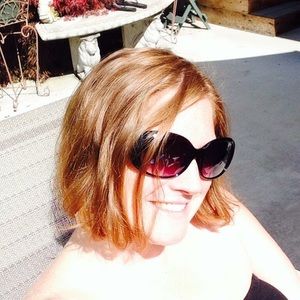 Meet your Posher, Holly