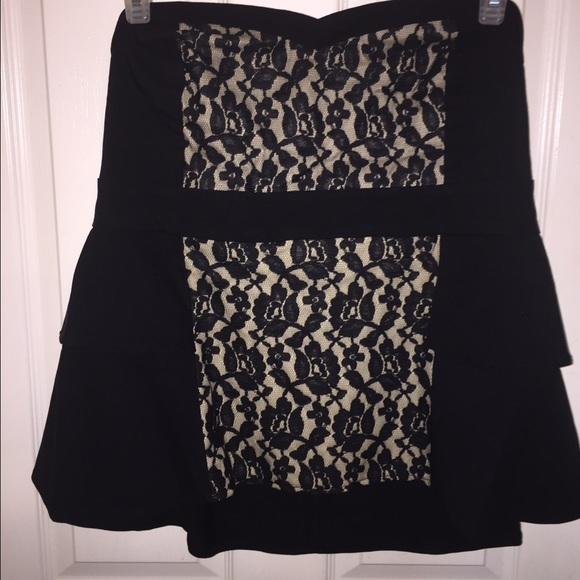 Torrid strapless lace top