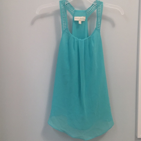 Light blue/green top
