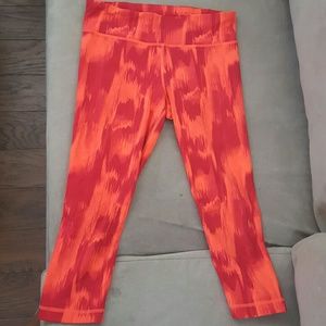 Under Armour crop pants