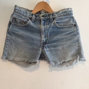 Women's Levi's cut off Jean shorts sz 2-4