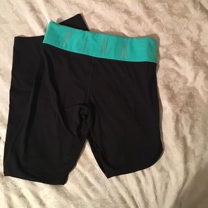 VS Pink reversible yoga pants
