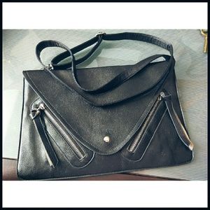 NWOT Vegan Leather Crossbody Bag/Clutch