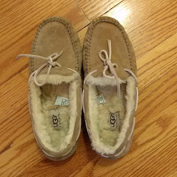 Ugg Dakota Slippers