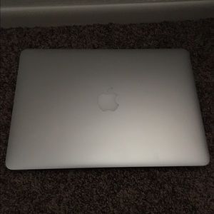 MacBook Air ! Only used it for a month for school