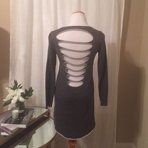 Open back sweater tunic with v neck