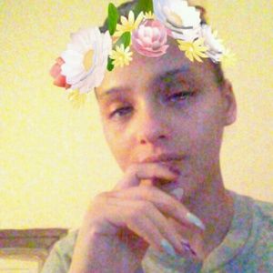 Meet your Posher, Iris