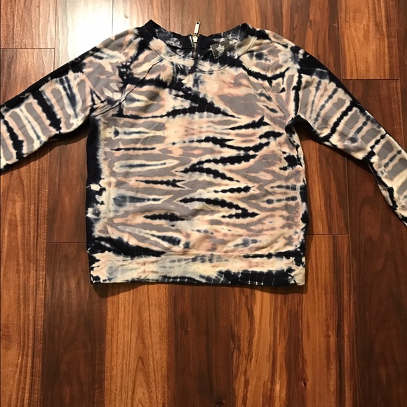 YOUNG FABULOUS & BROKE henley sweatshirt