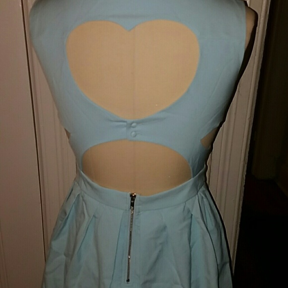 💙 Baby blue Classic Heart dress - Picture 3 of 4
